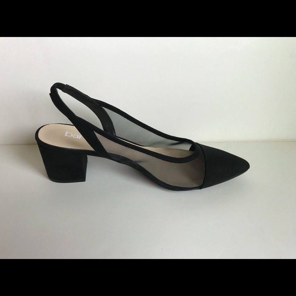 Beautiful and sexy slingback shoes.